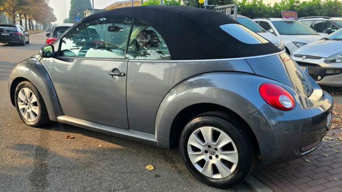 Volkswagen New Beetle Cabrio aut. (6)