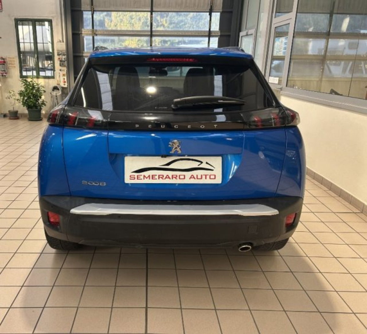 Peugeot 2008 BlueHDi 130 S&S EAT8 Allure Pack (5)
