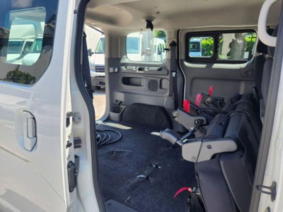 Nissan e-NV200 EV Bus Business 7 posti (10)