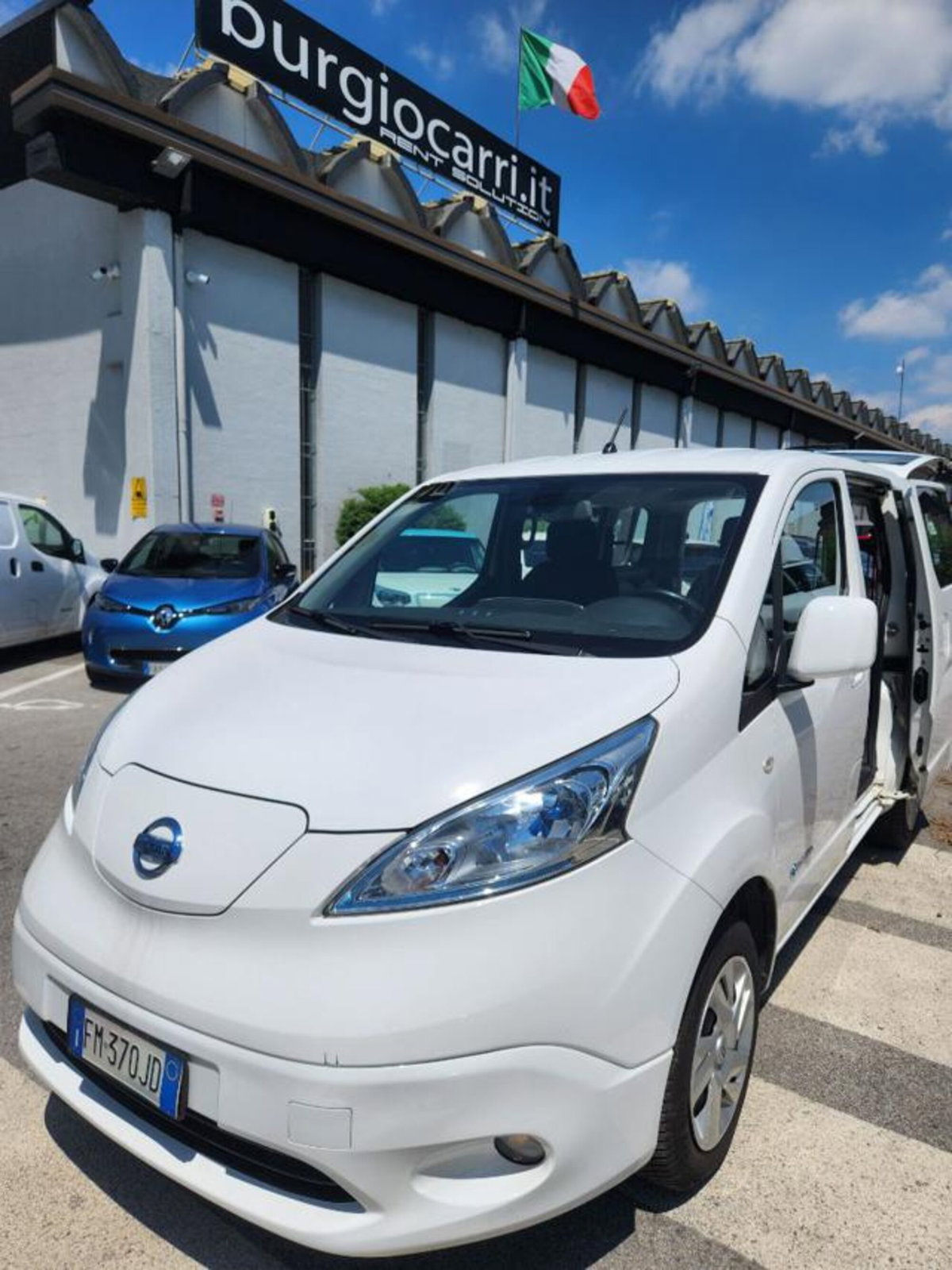 Nissan e-NV200 EV Bus Business 7 posti (16)