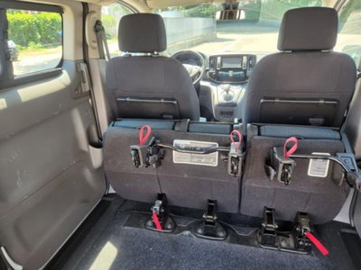 Nissan e-NV200 EV Bus Business 7 posti (8)