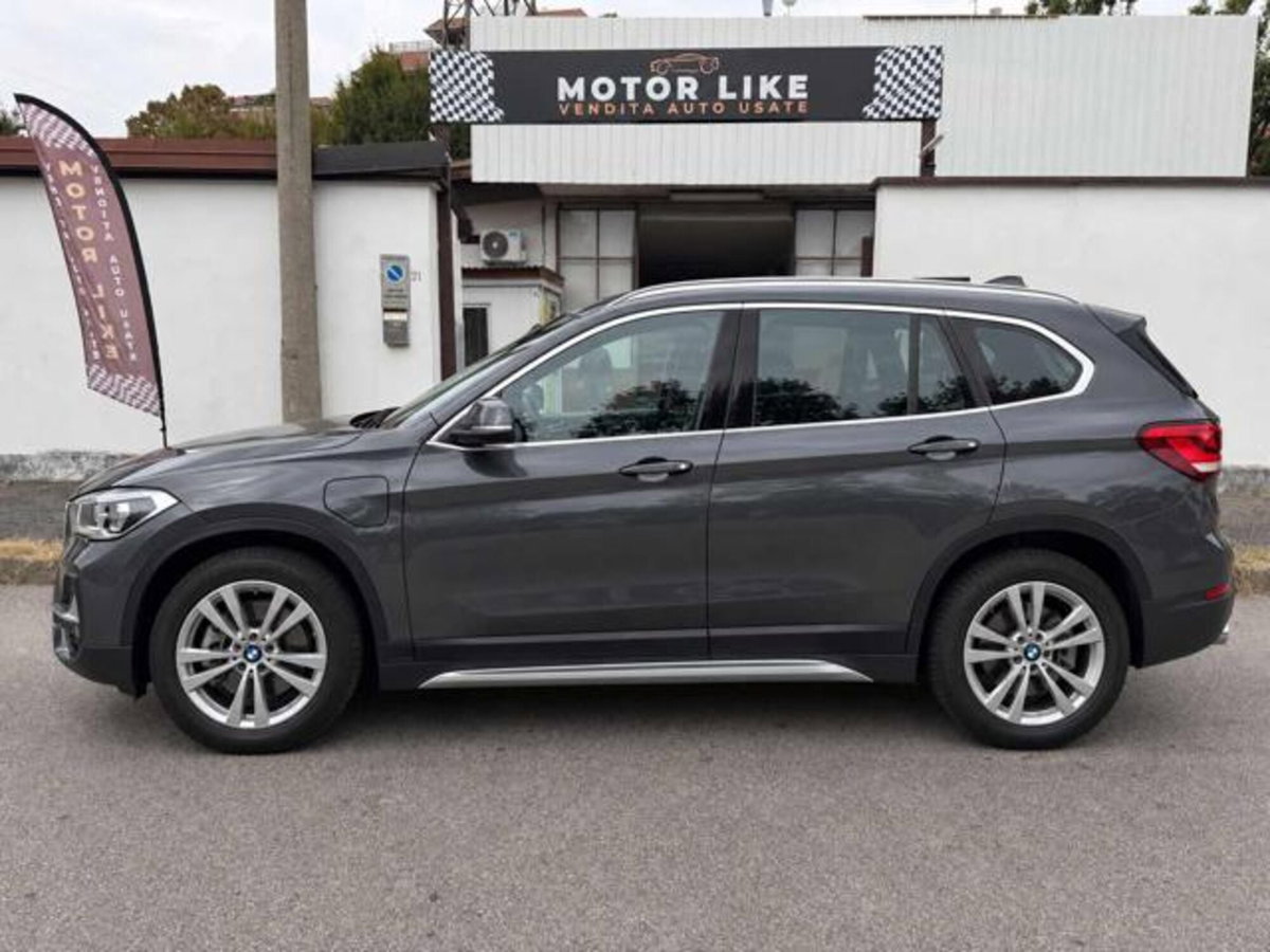 BMW X1 xDrive25e Business Advantage (2)