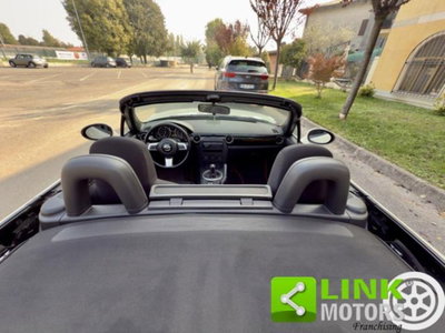 Mazda MX-5 Roadster 1.8L Fire (12)
