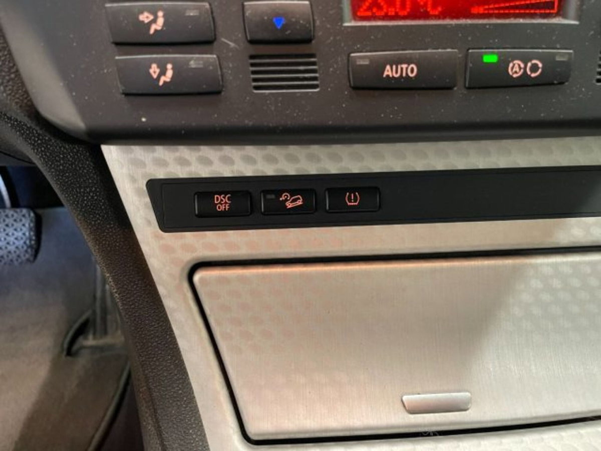 BMW X3 2.0d cat Eletta (16)
