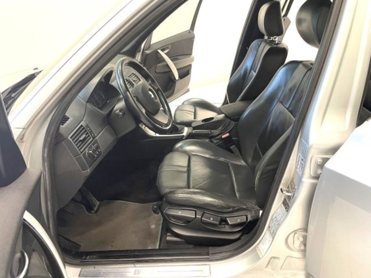 BMW X3 2.0d cat Eletta (6)