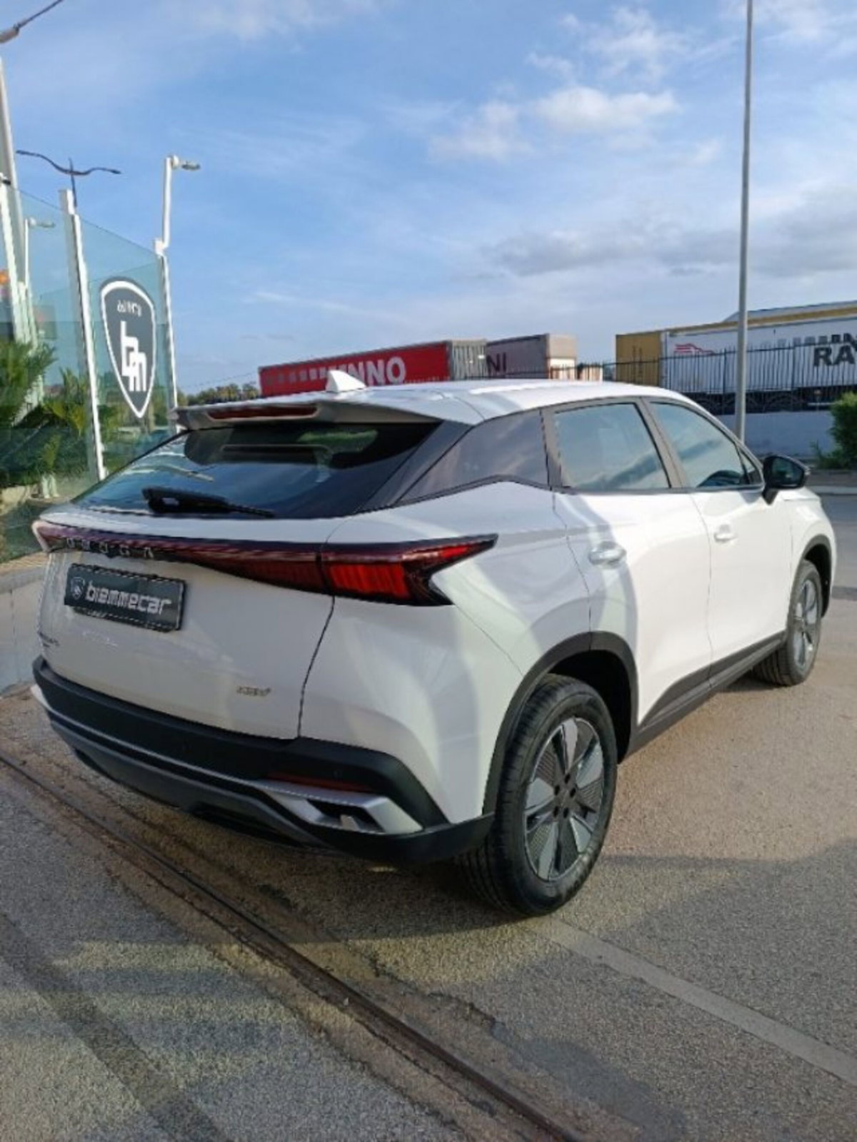 Omoda Omoda 5 EV 60,9 kWh Pure (4)