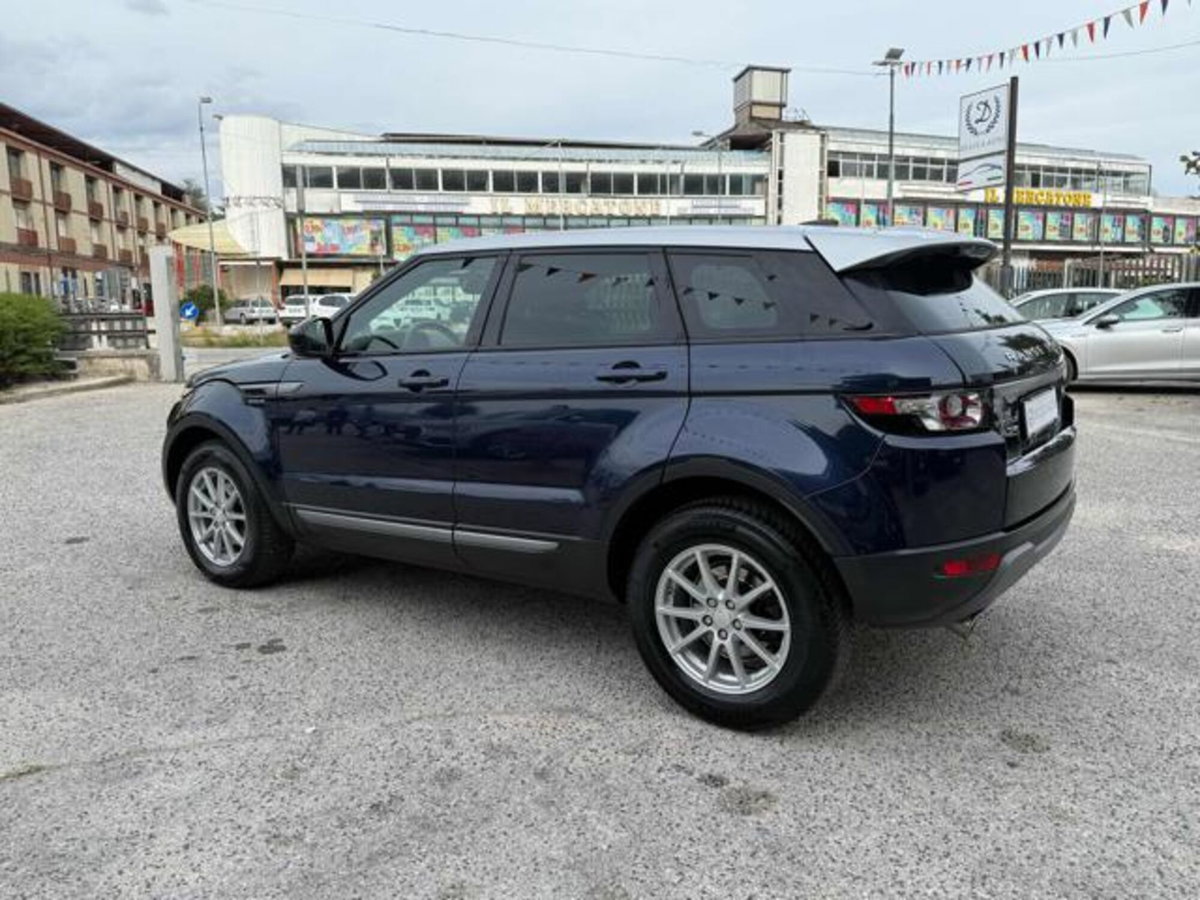 Land Rover Range Rover Evoque 2.2 TD4 5p. Pure (5)