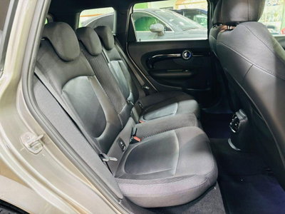 MINI Mini Clubman 2.0 Cooper D Business Clubman (14)