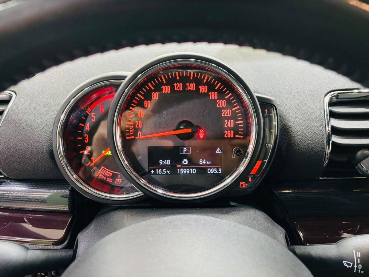 MINI Mini Clubman 2.0 Cooper D Business Clubman (17)