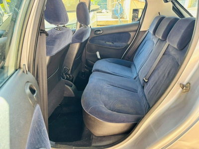 Peugeot 206 diesel 5p. XTD (10)