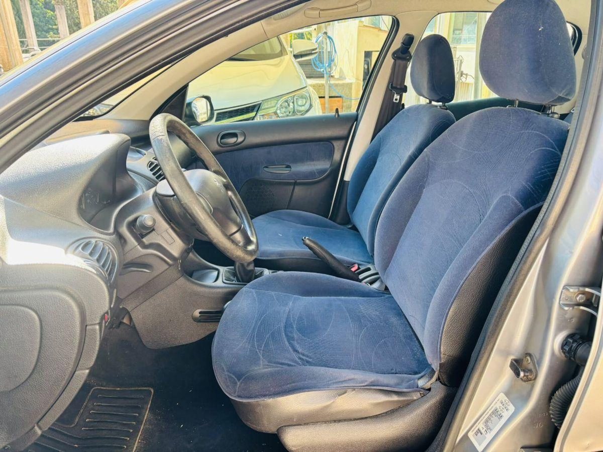 Peugeot 206 diesel 5p. XTD (9)