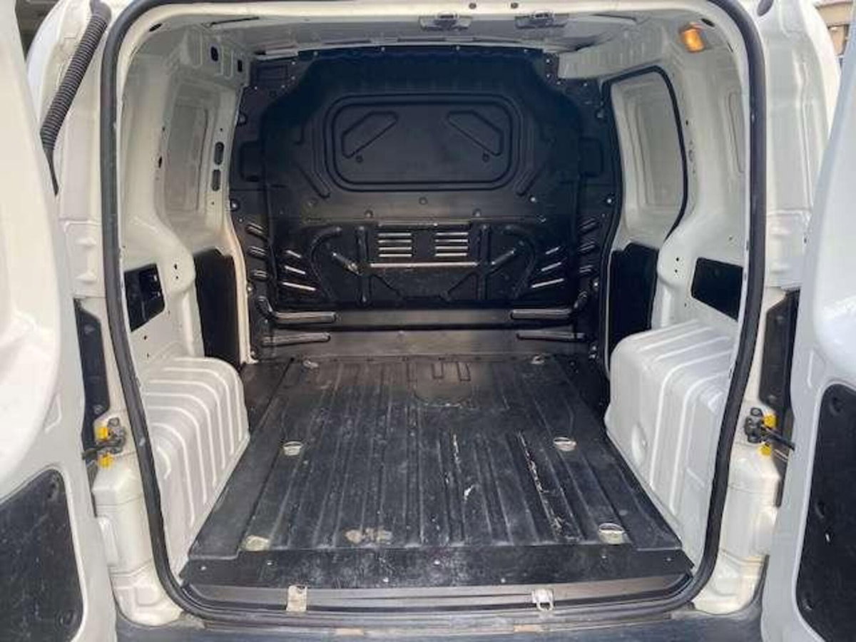 Fiat Fiorino Furgone cargo 1.3 mjt 95cv SX (14)