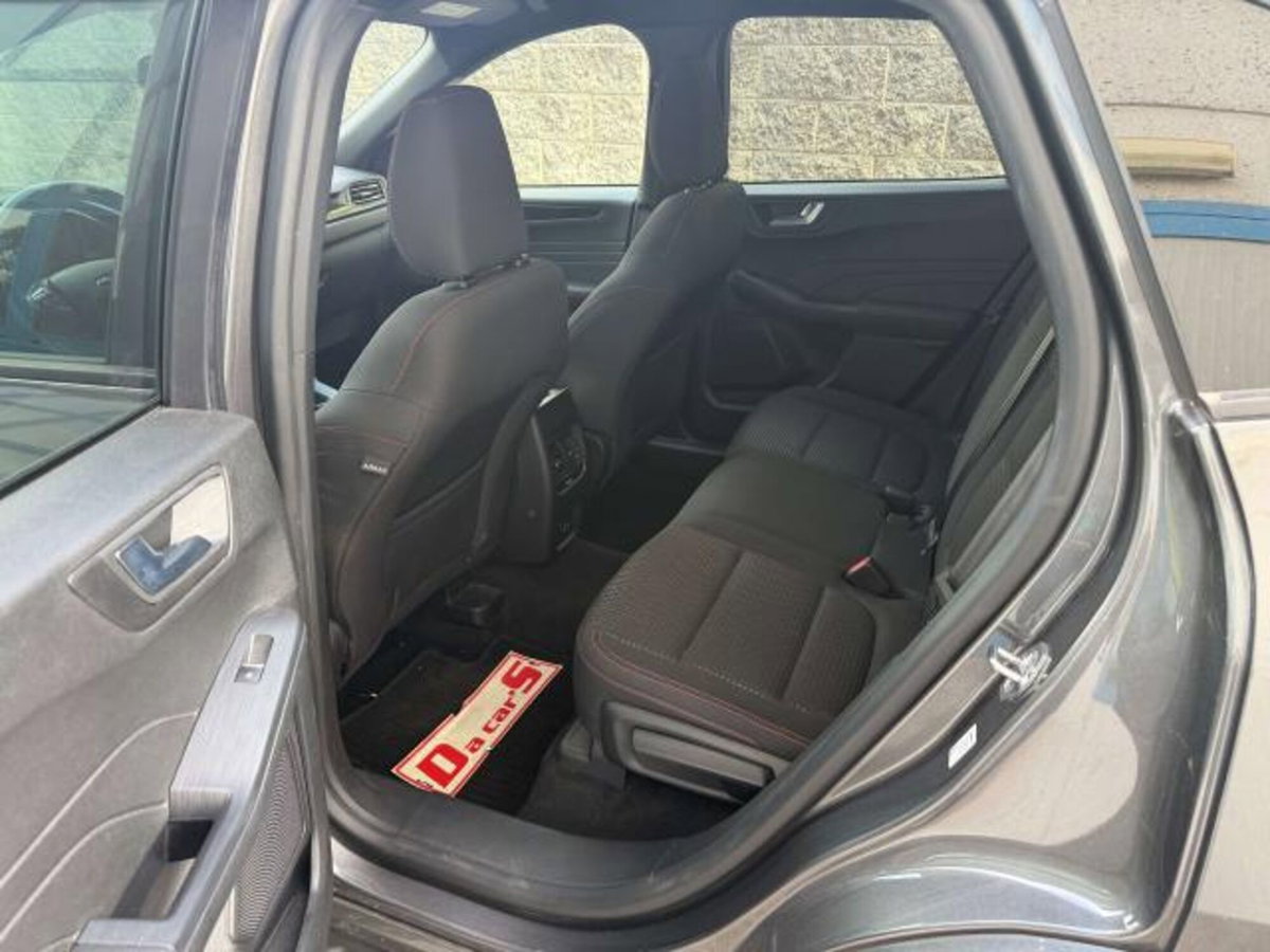 Ford Kuga 1.5 EcoBlue 120 CV 2WD ST-Line (4)