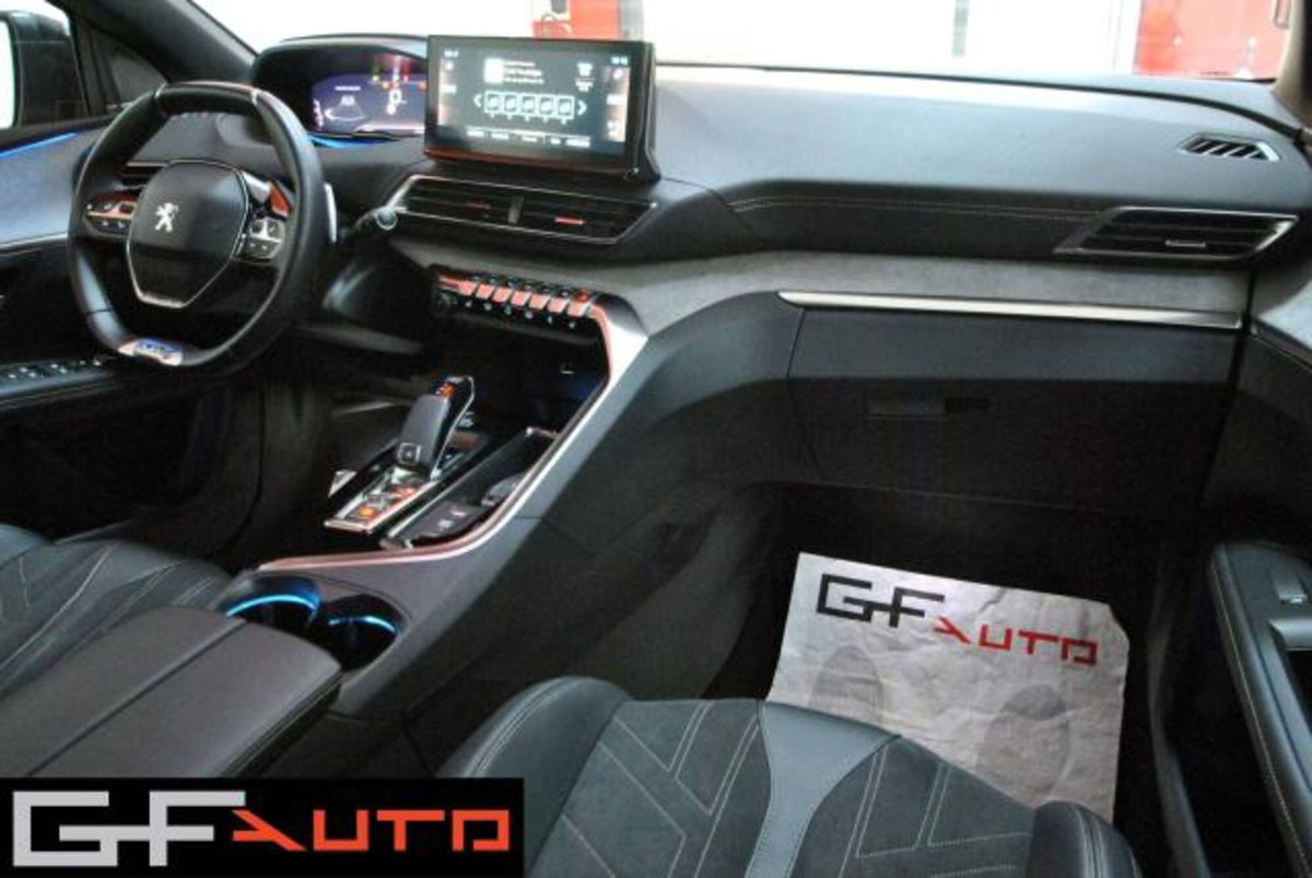 Peugeot 3008 BlueHDi 130 S&S EAT8 GT Pack (10)