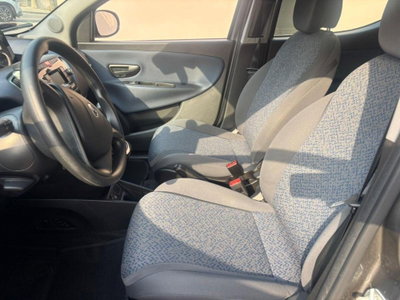 Lancia Ypsilon 1.0 FireFly 5 porte S&S Hybrid Gold Plus (5)