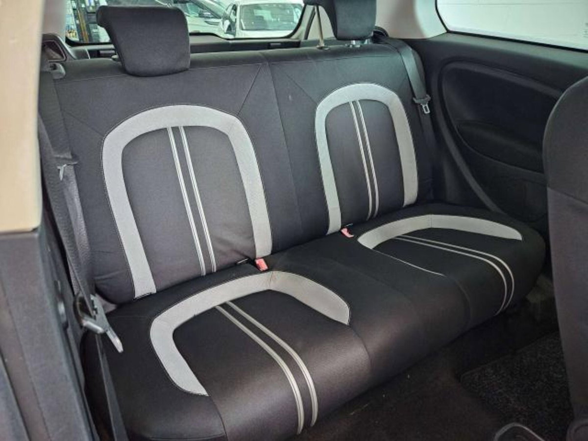 Fiat Grande Punto 1.3 MJT 75 CV 3 porte Active (9)