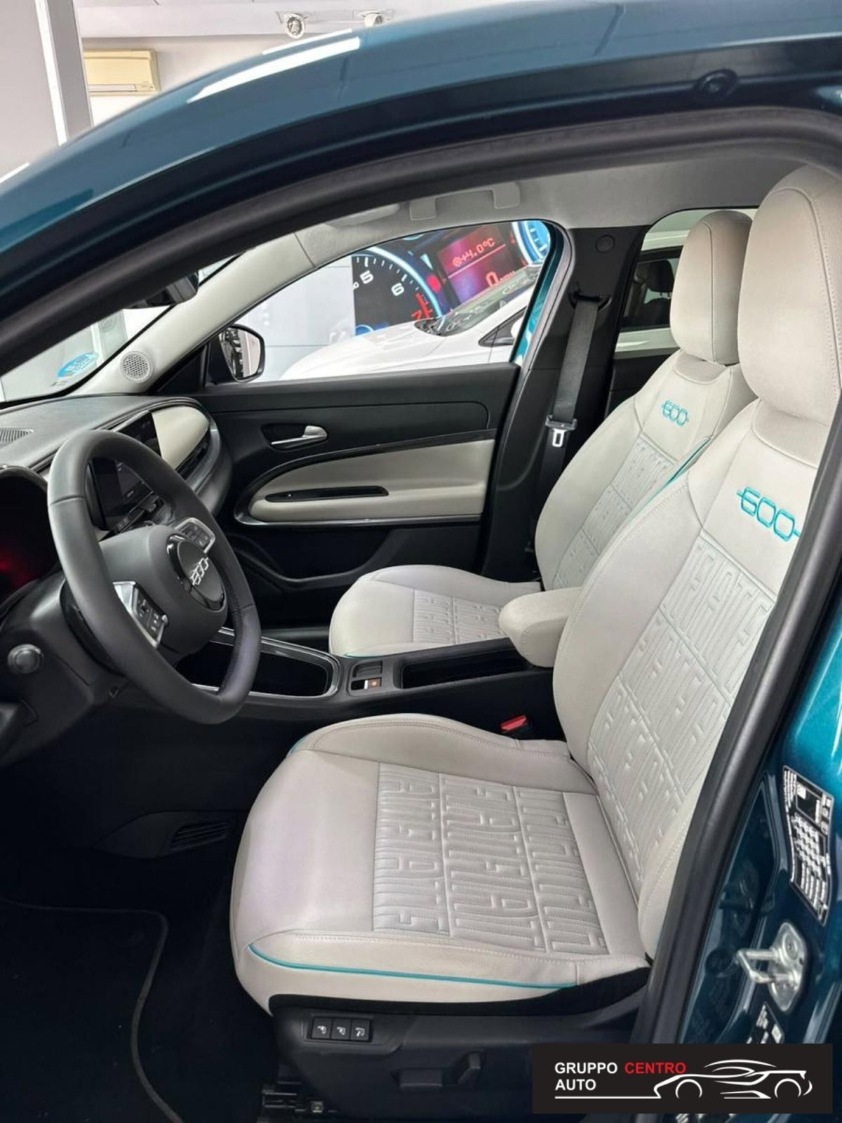 Fiat 600 1.2 La Prima 100cv (9)