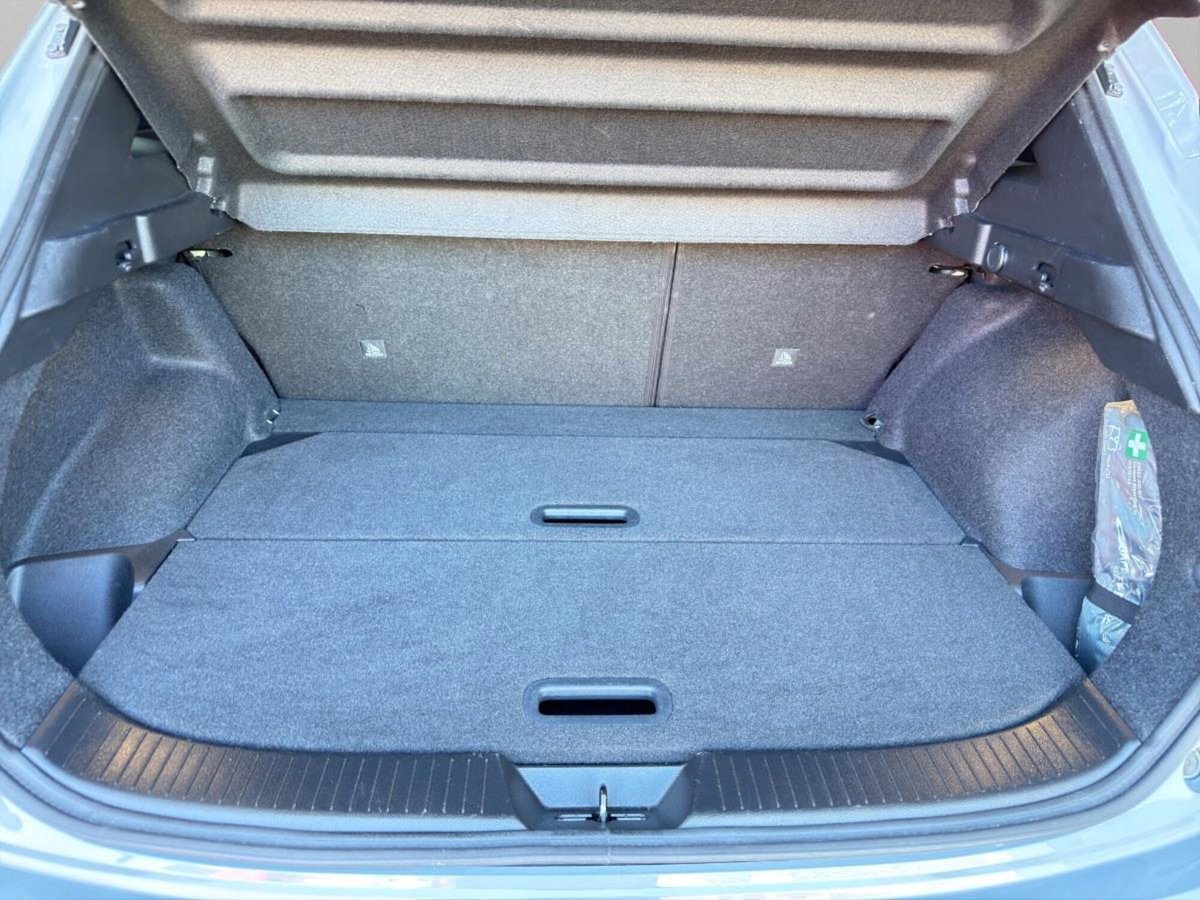 Nissan Qashqai 1.3 mhev N-Connecta 2wd 140cv (11)