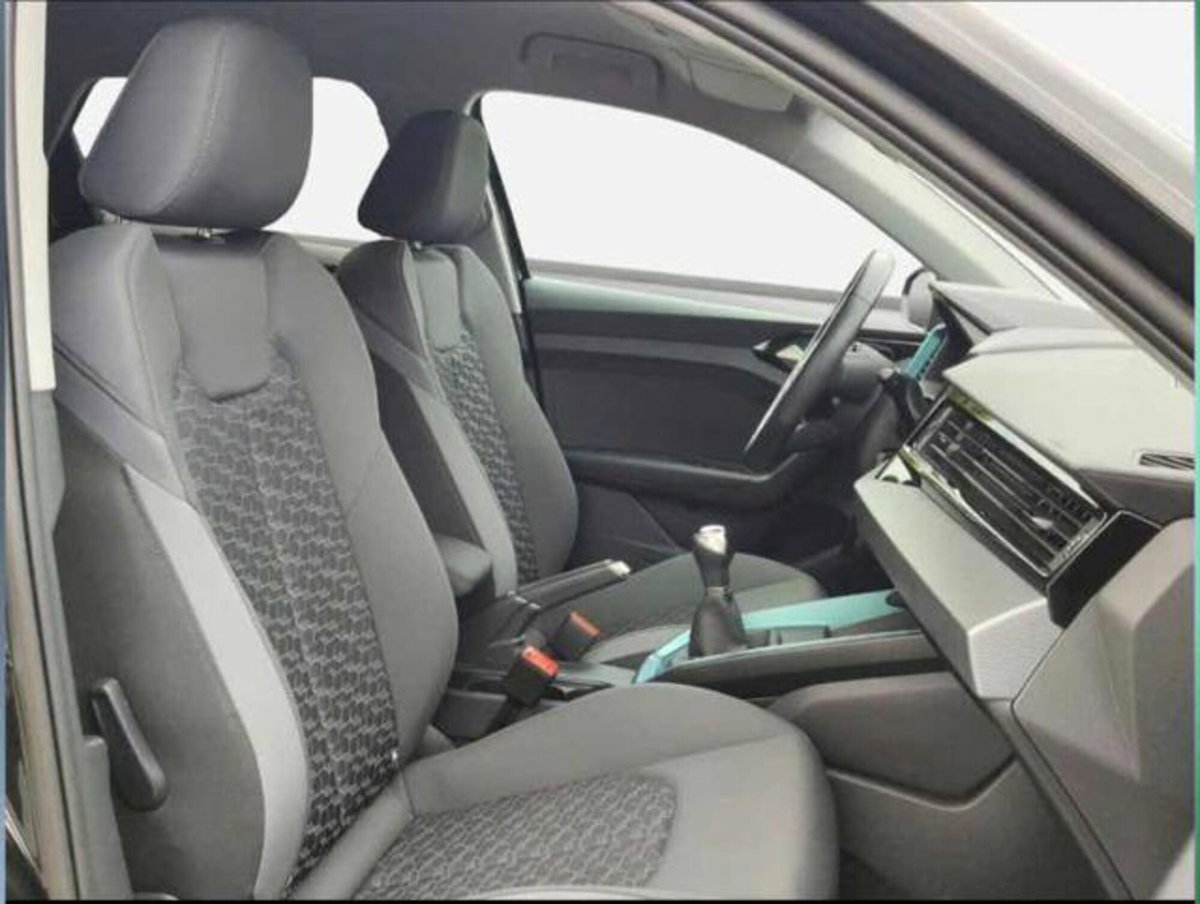 Audi A1 Sportback Sportback 25 1.0 tfsi Business (9)