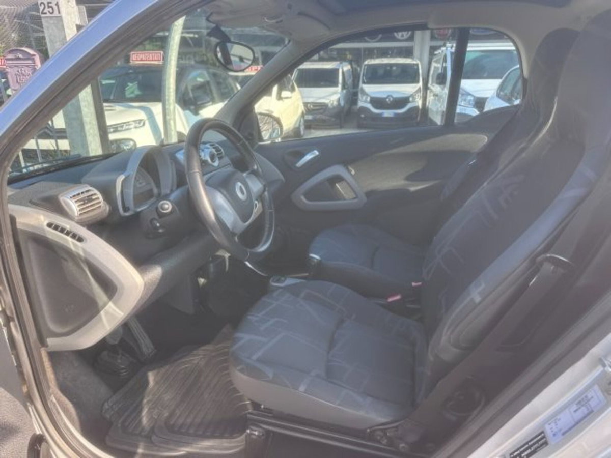 smart Fortwo 1000 52 kW MHD coupé passion (6)