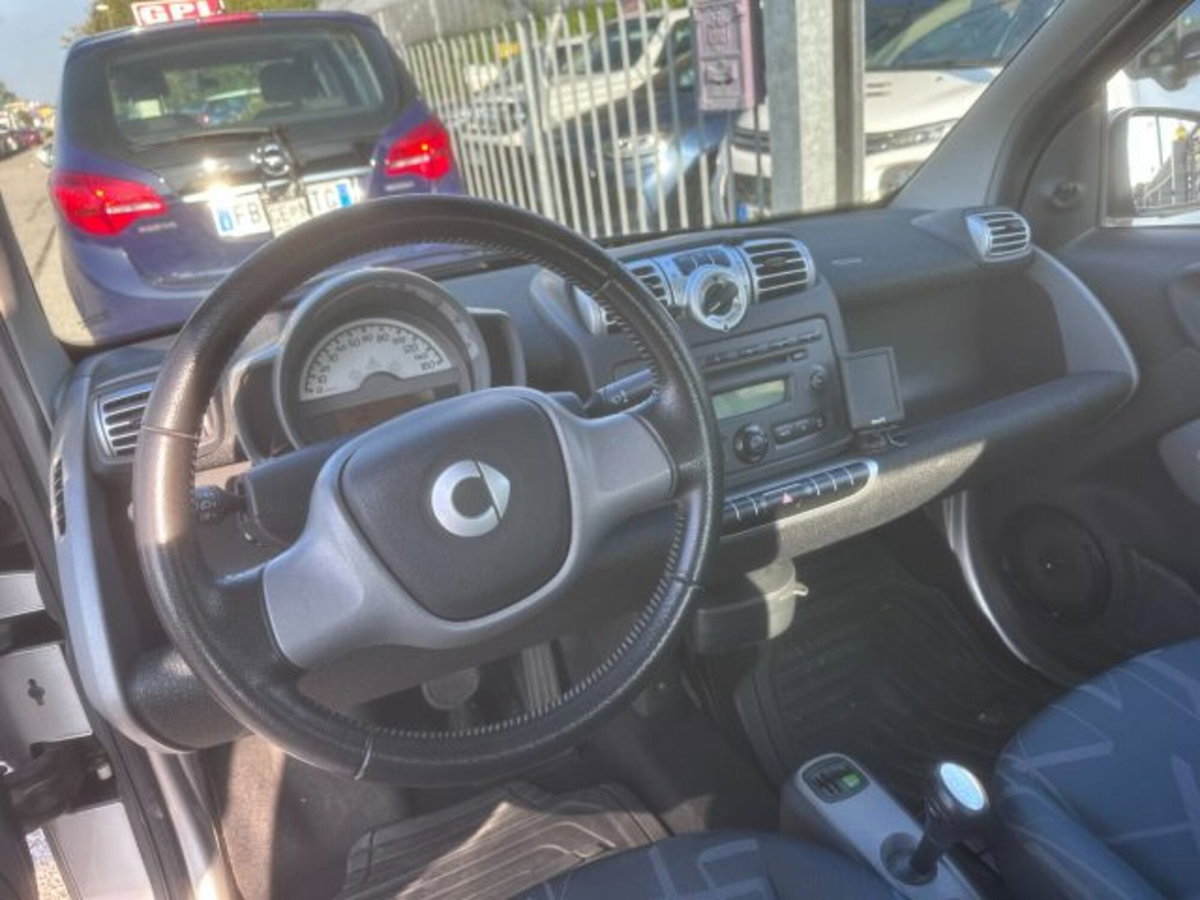 smart Fortwo 1000 52 kW MHD coupé passion (8)