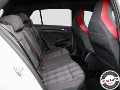 Volkswagen Golf 2.0 TSI GTI DSG (11)