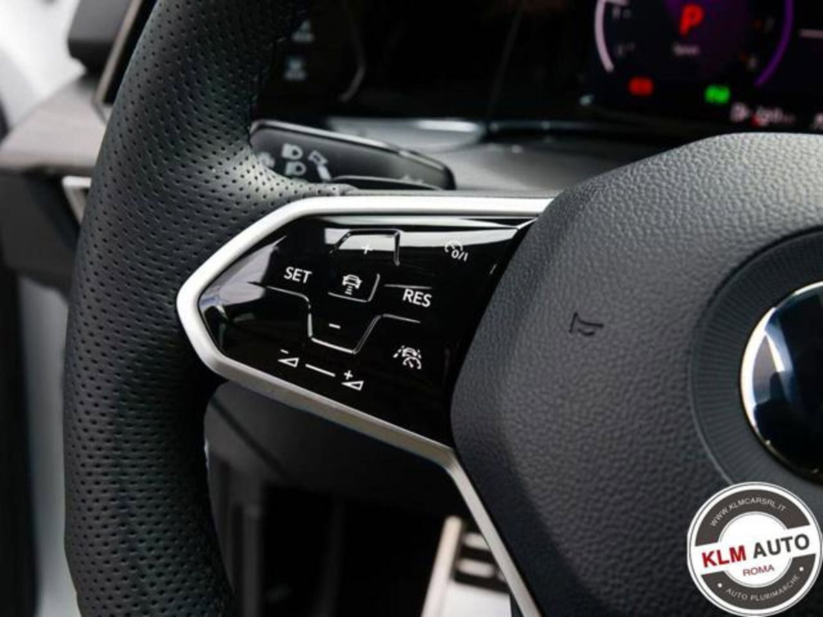 Volkswagen Golf 2.0 TSI GTI DSG (5)