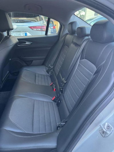 Alfa Romeo Giulia 2.2 Turbodiesel 180 CV AT8 Super (12)