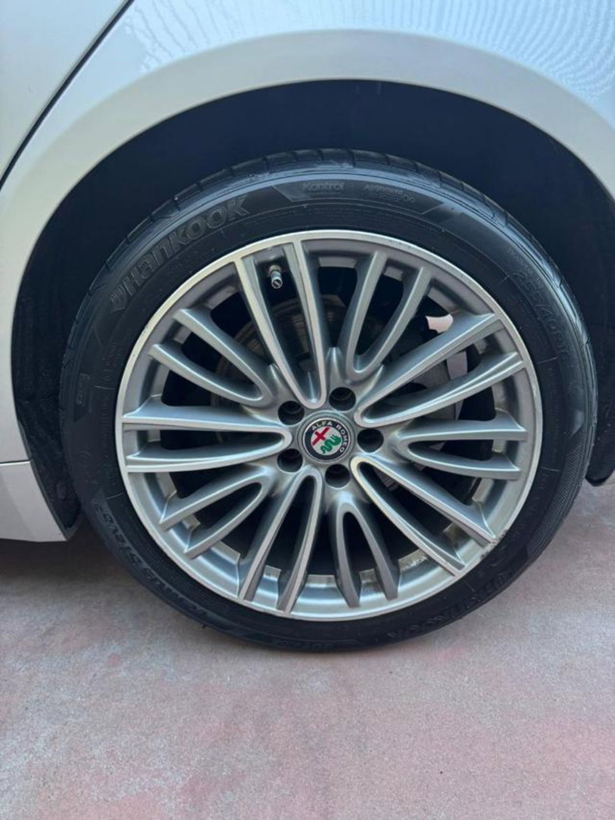 Alfa Romeo Giulia 2.2 Turbodiesel 180 CV AT8 Super (6)
