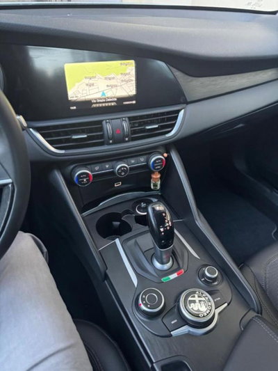 Alfa Romeo Giulia 2.2 Turbodiesel 180 CV AT8 Super (9)