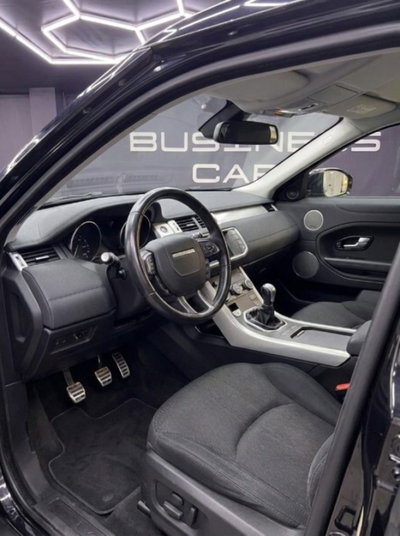Land Rover Range Rover Evoque 2.0 eD4 5p. SE Dynamic (5)