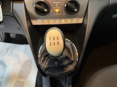 Lancia Ypsilon 1.2 69 CV Argento (17)