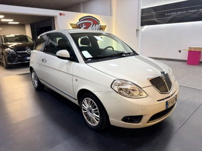 Lancia Ypsilon 1.2 69 CV Argento (3)