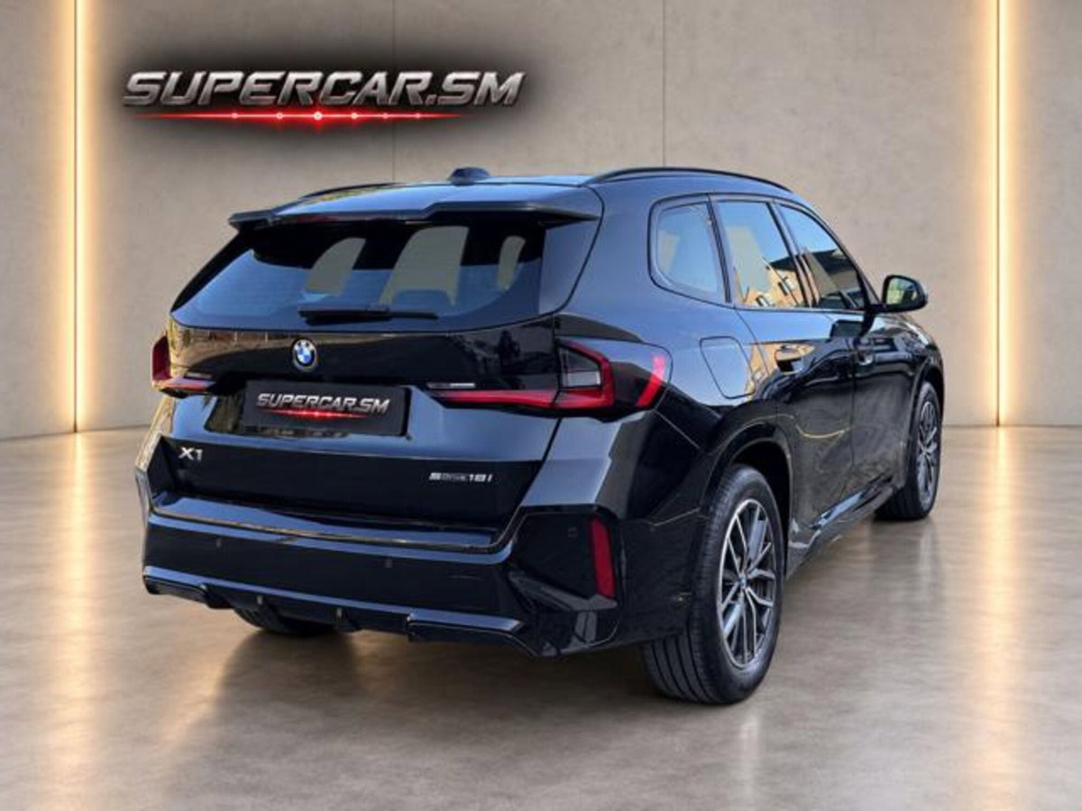 BMW X1 sDrive 18i Msport (3)