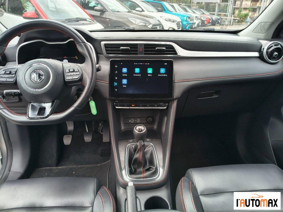 Mg ZS ZS 1.5 Luxury (14)
