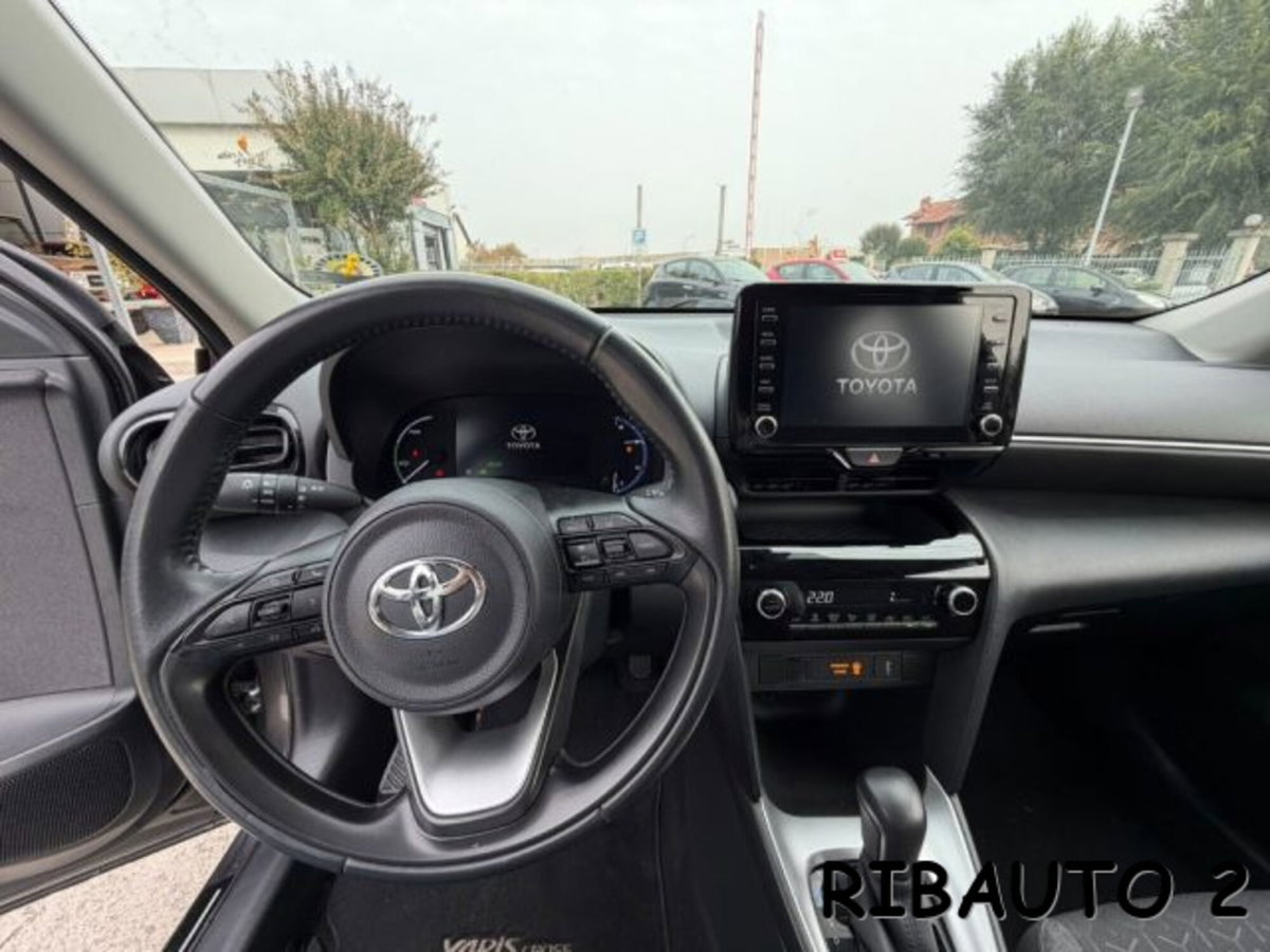 Toyota Yaris Cross 1.5h GR Sport Black Sky fwd 116cv e-cvt (14)