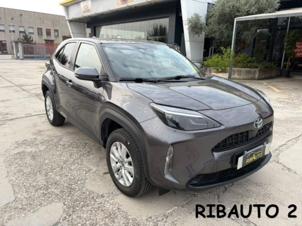 Toyota Yaris Cross 1.5h GR Sport Black Sky fwd 116cv e-cvt (17)