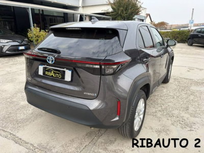 Toyota Yaris Cross 1.5h GR Sport Black Sky fwd 116cv e-cvt (3)