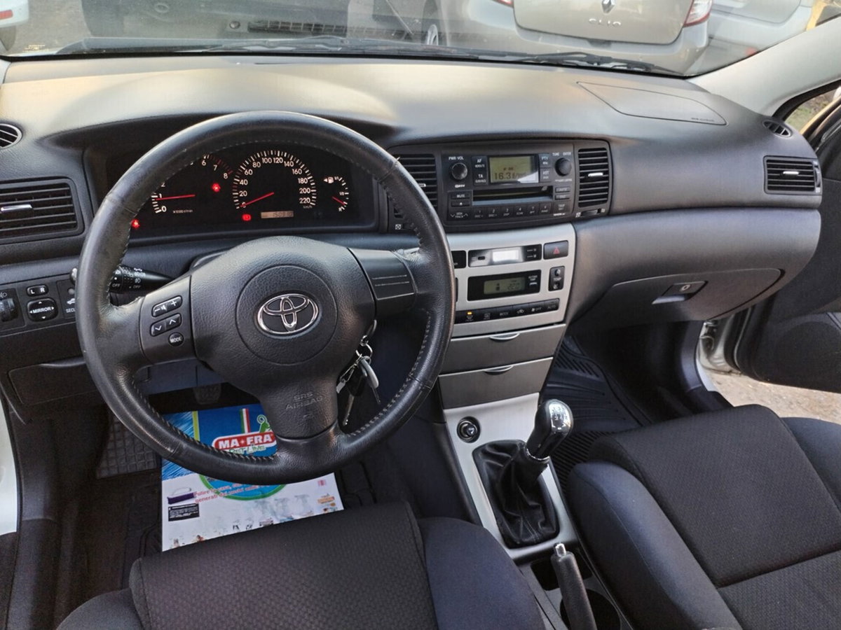 Toyota Corolla 1.4i 16V cat 5 porte Sol (11)