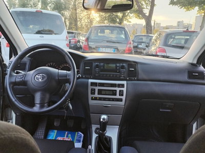 Toyota Corolla 1.4i 16V cat 5 porte Sol (16)