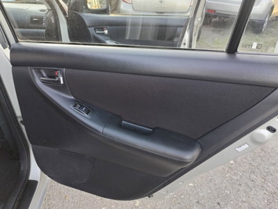 Toyota Corolla 1.4i 16V cat 5 porte Sol (17)