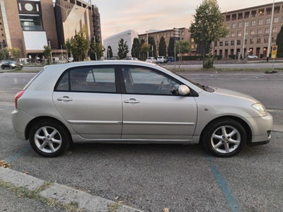 Toyota Corolla 1.4i 16V cat 5 porte Sol (5)