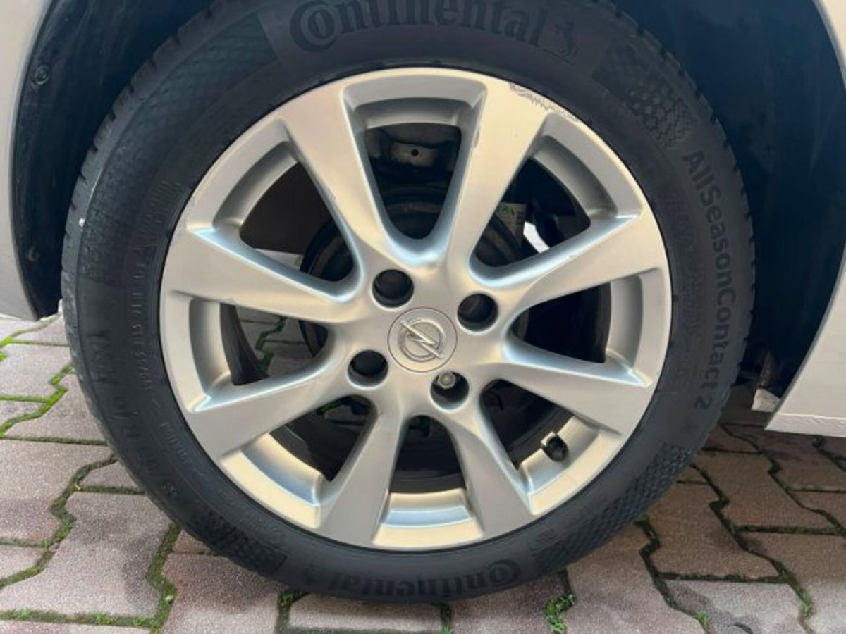 Opel Corsa 1.2 Edition (14)