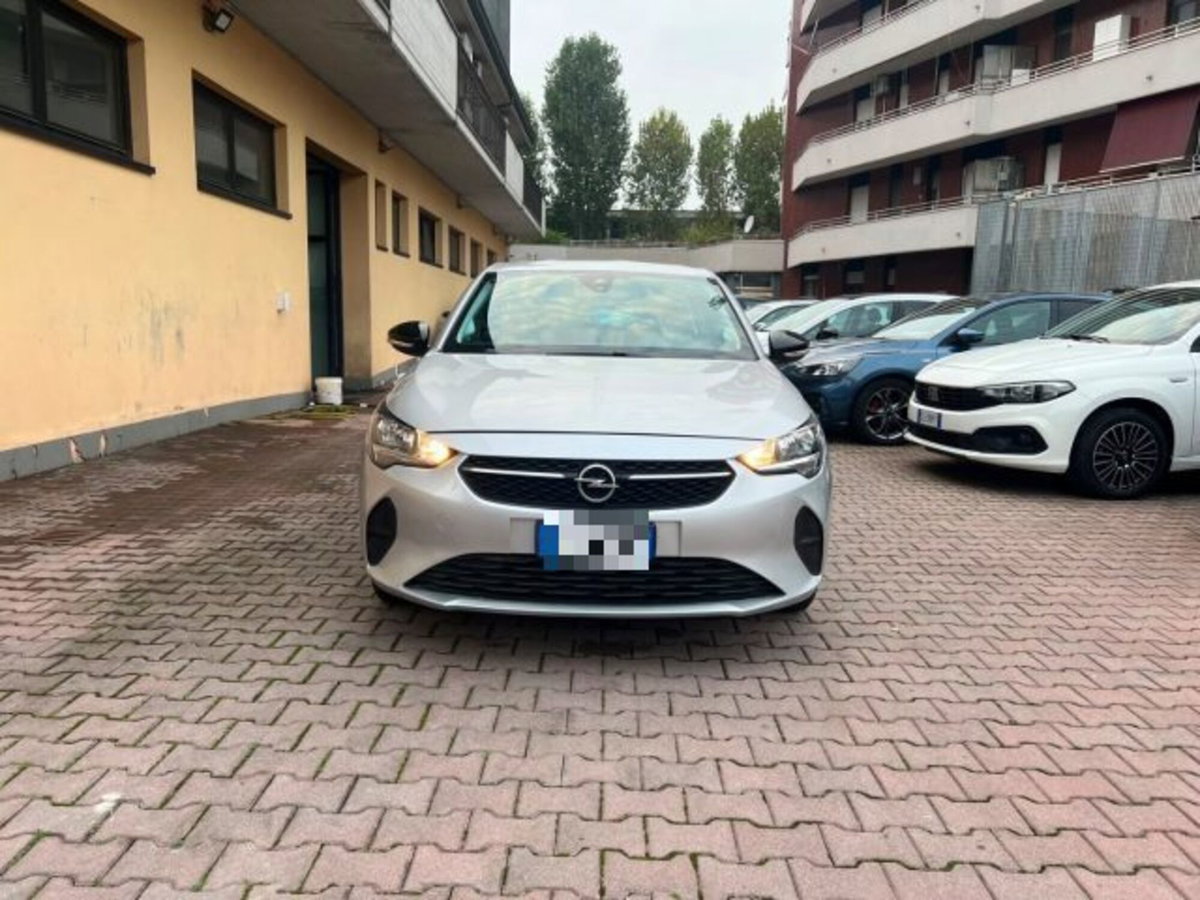 Opel Corsa 1.2 Edition (3)