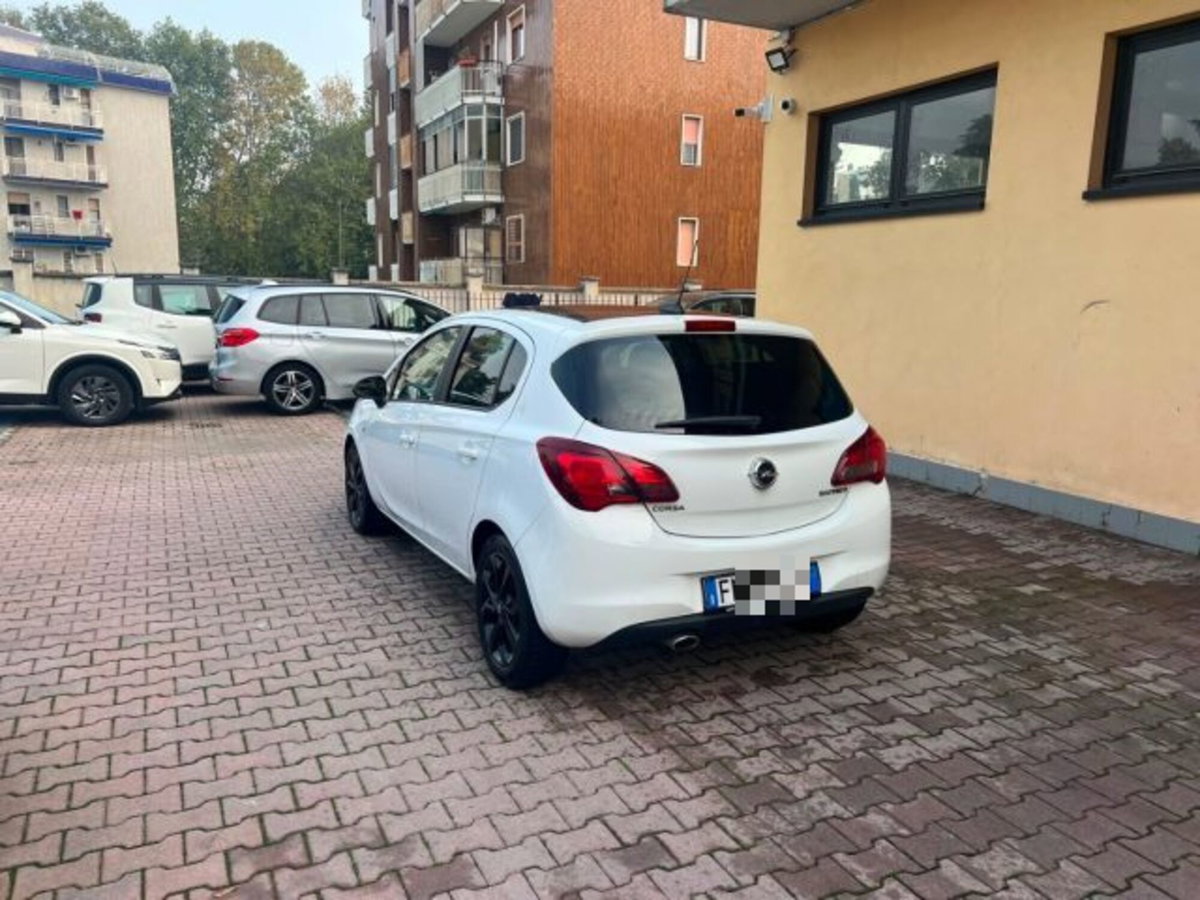 Opel Corsa 1.3 CDTI ecoFLE95CV Start&Stop 5 porte b-Color (3)
