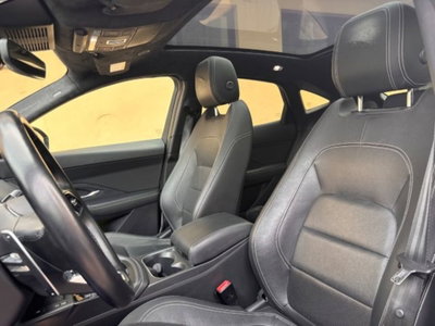 Jaguar E-Pace 2.0D I4 163 CV AWD Auto R-Dynamic Black (9)