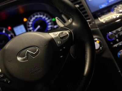 Infiniti QX70 3.0 diesel V6 AT S Premium (19)