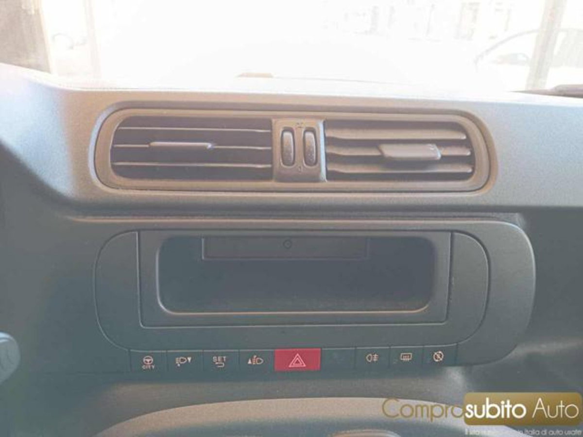 Fiat Panda 1.0 firefly hybrid s&s 70cv 5p.ti (18)