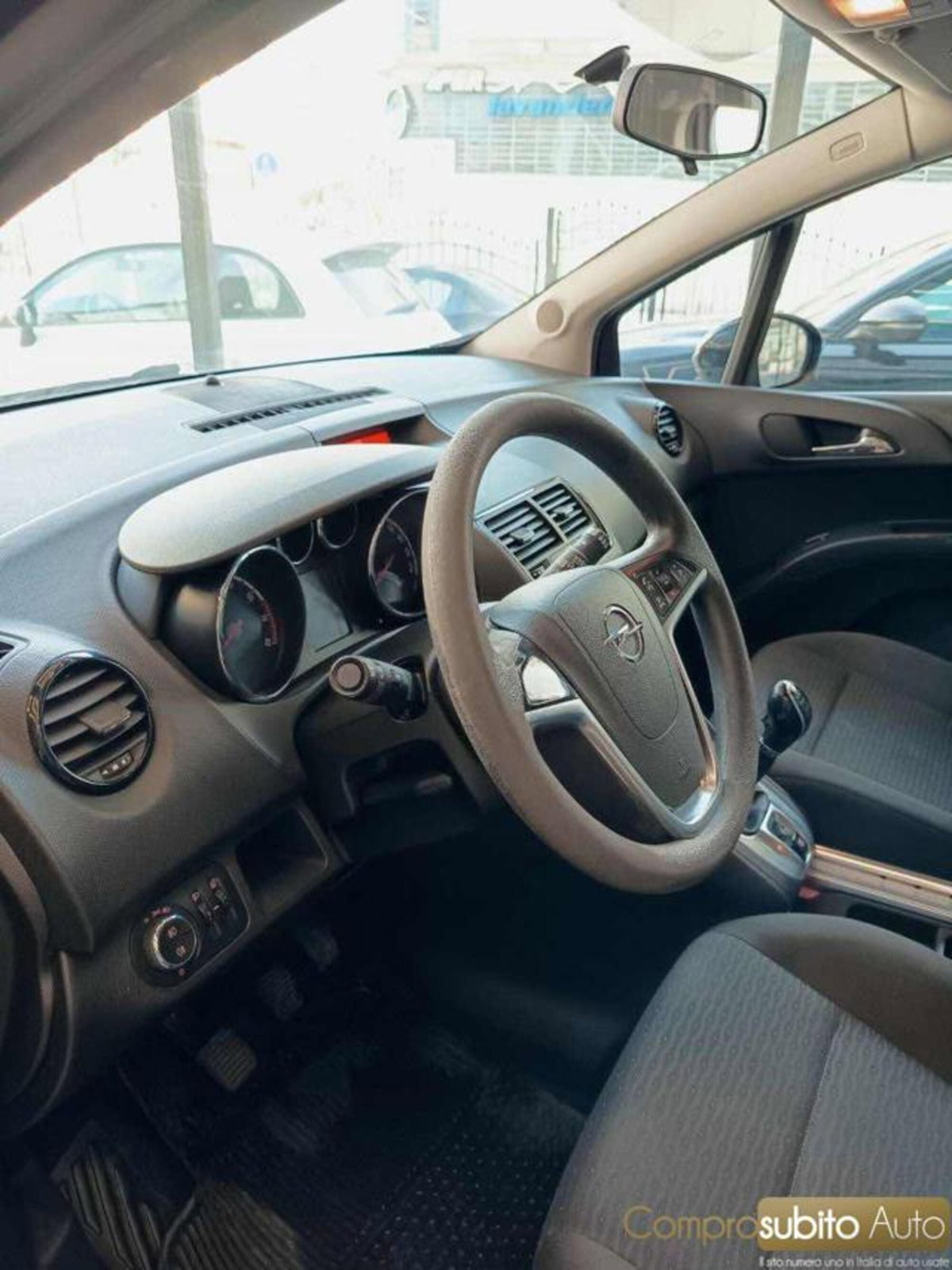 Opel Meriva 1.4 100CV One (11)