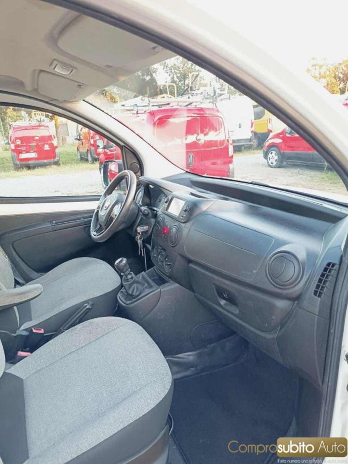 Fiat Fiorino 1.4 8V Combi Semi (11)
